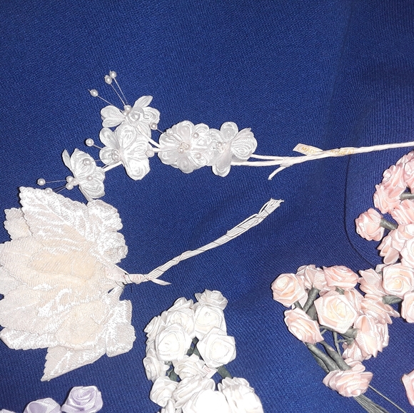 Lot of Crafting Flowers Made In Korea - Picture 6 of 12